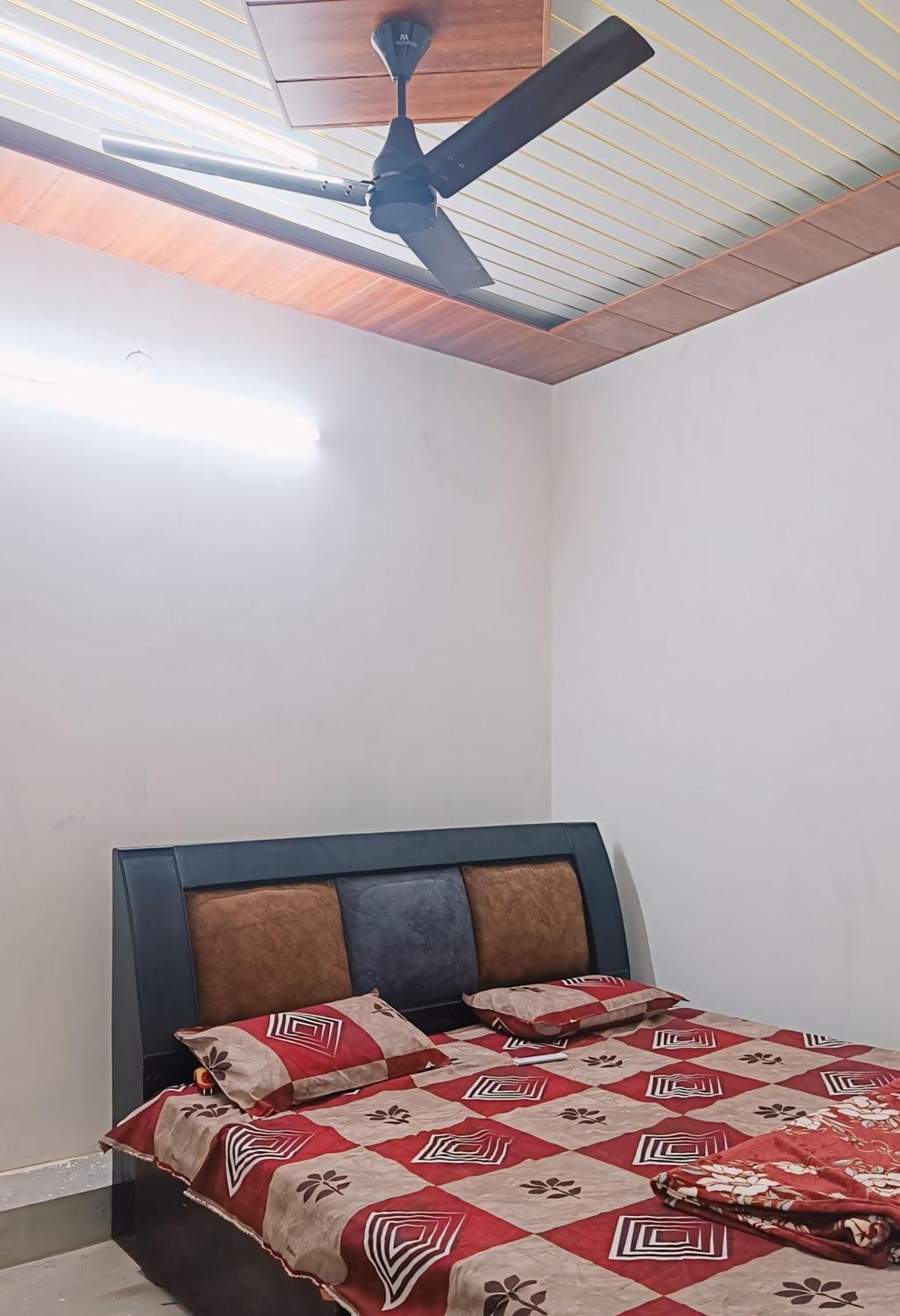 Keshav Narayan Home Stay Mathura Exterior foto