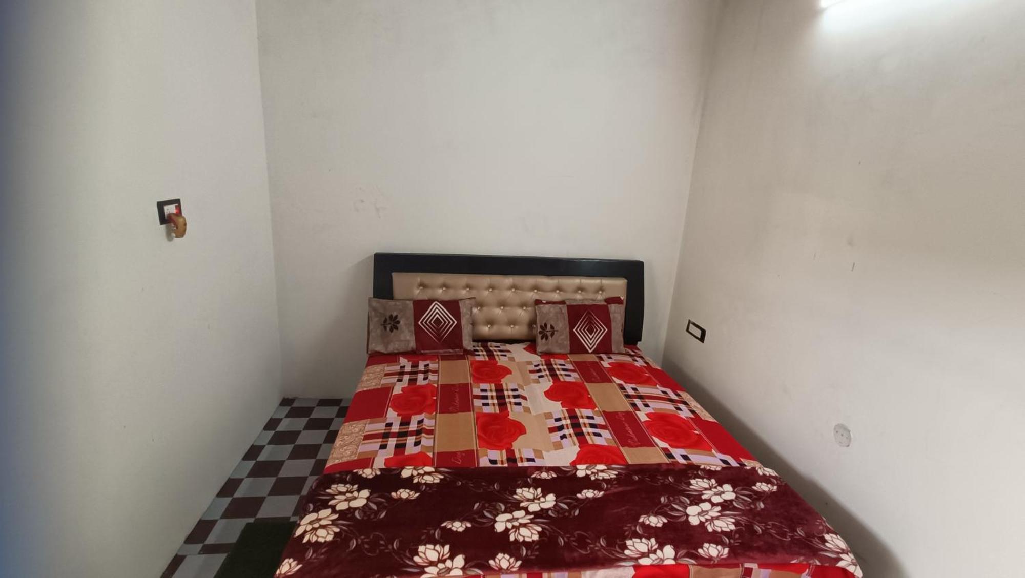 Keshav Narayan Home Stay Mathura Exterior foto